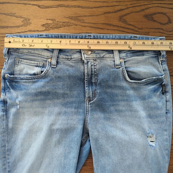 Silver Distressed Light Wash blue mid rise Elyse Straight Women's Jeans W34 L29 - Picture 11 of 16